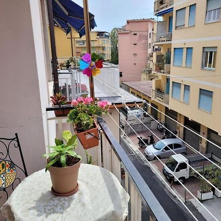 Bilocale: 5 Minuti Dall'Ariston San Remo Kültér fotó